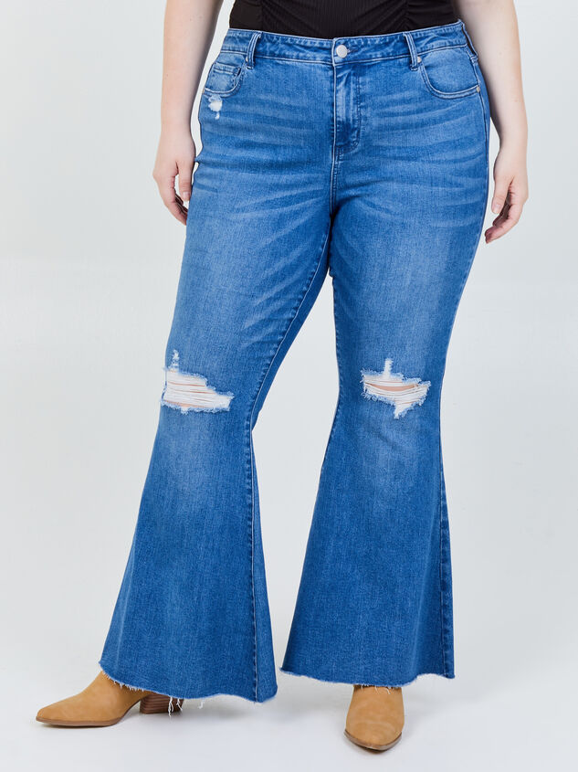 Alyssa Incrediflex Flare Jeans Detail 2 - ARULA