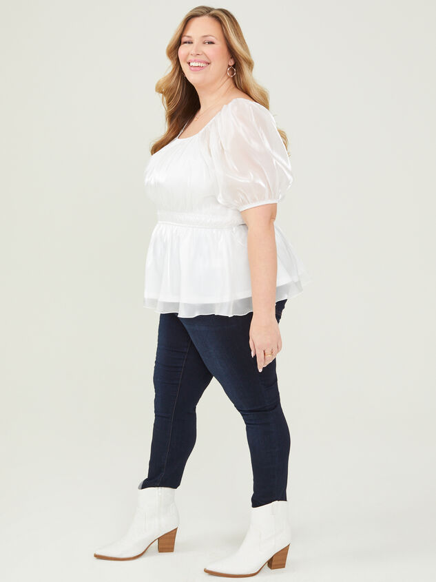 Addison Top Detail 3 - ARULA