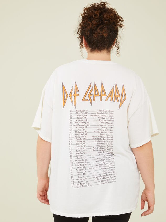 Def Leppard Oversized Tee Detail 4 - ARULA
