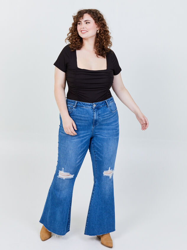 Alyssa Incrediflex Flare Jeans Detail 1 - ARULA