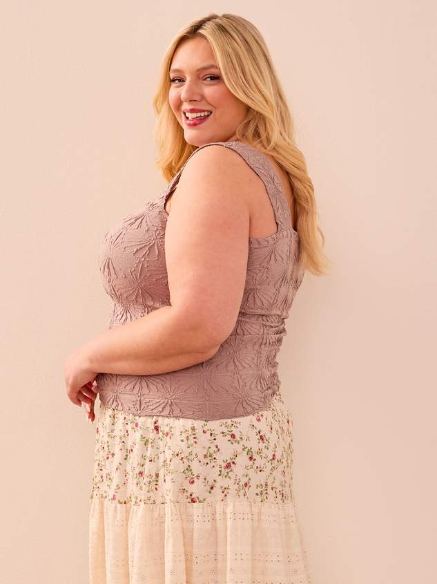 Blaire Seamless Floral Cami Detail 3 - ARULA