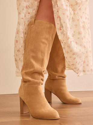 Width boots online