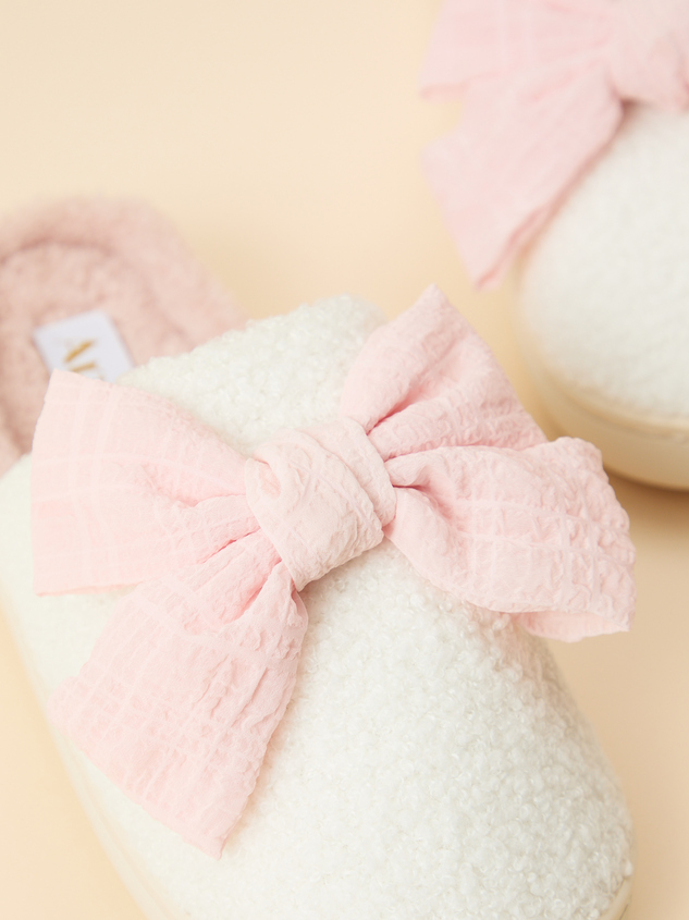 Bonnie Bow Slippers Detail 3 - ARULA
