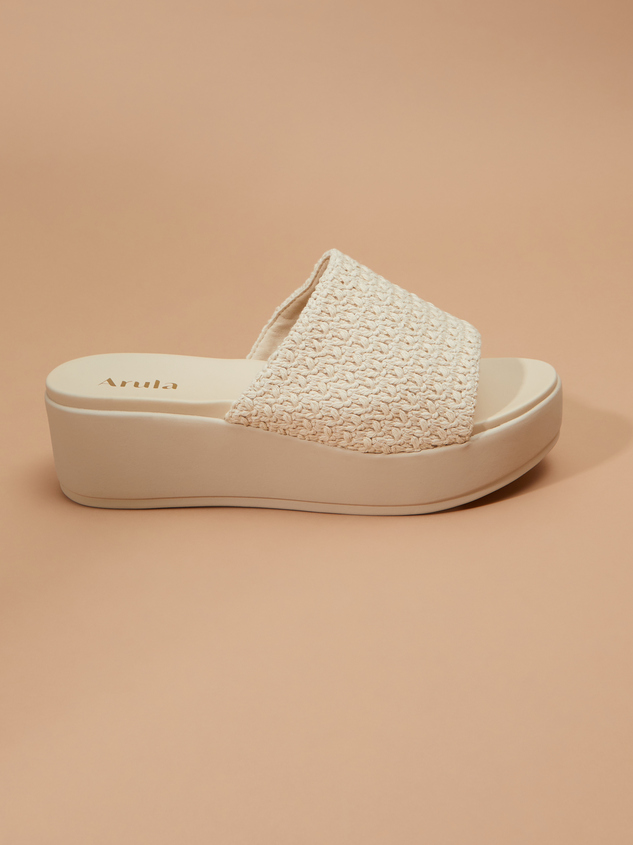 Isla Flatform Wedge Detail 2 - ARULA