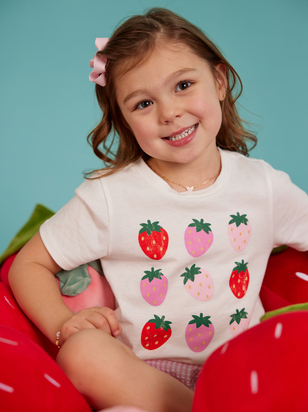 Berry Bliss Graphic Tee - ARULA