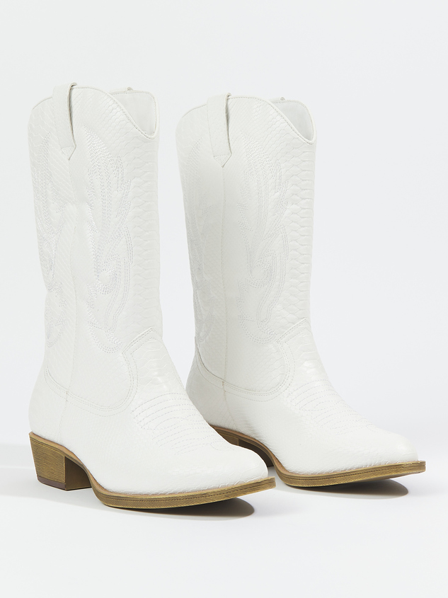 Gaucho Wide Width & Calf Boots Detail 2 - ARULA