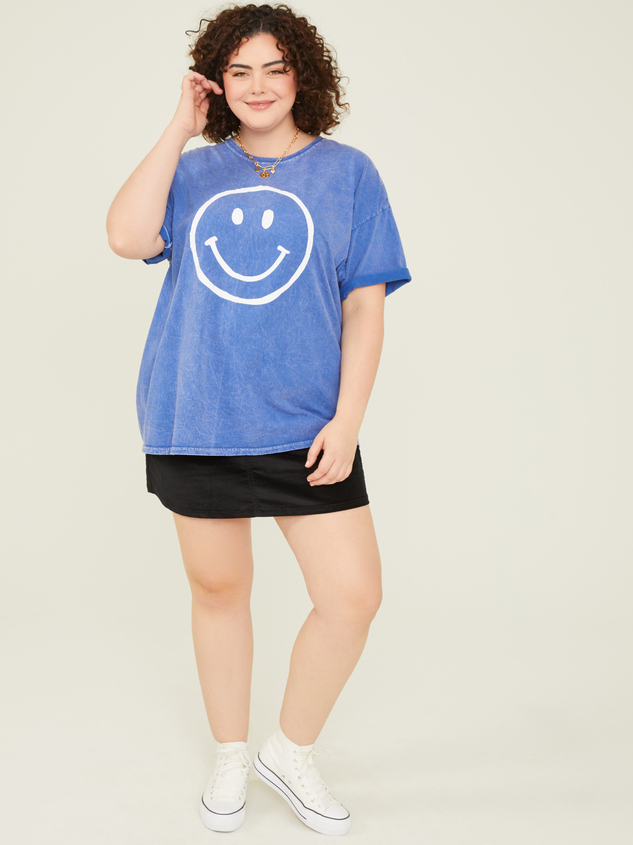 Smiley Face Oversized Tee Detail 2 - ARULA