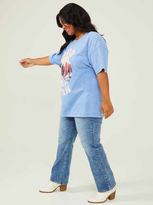 Distressed Zion Oversized Tee Detail 4 - ARULA