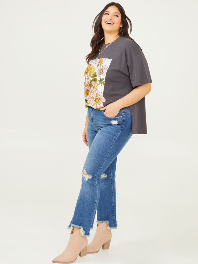 Retro Flower Tee Detail 3 - ARULA