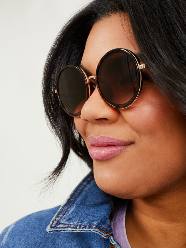Gemini Sunglasses Detail 3 - ARULA