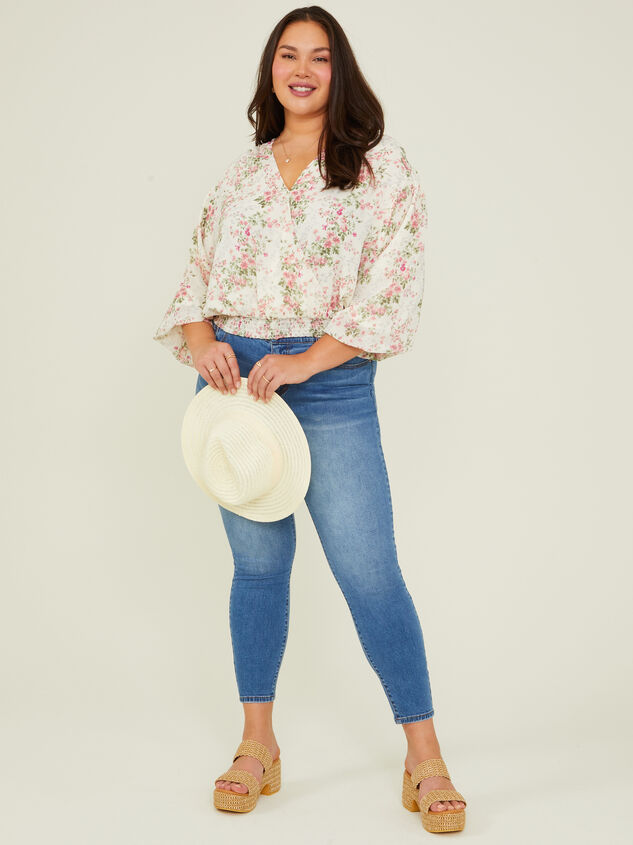 Eliana Top Detail 2 - ARULA