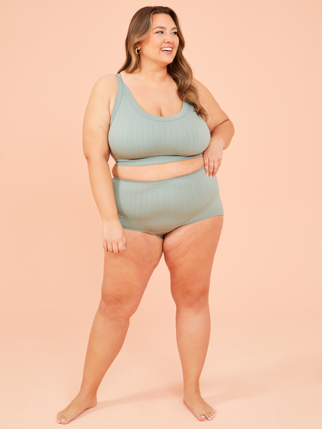 Seamless Cable Knit Bralette Detail 5 - ARULA