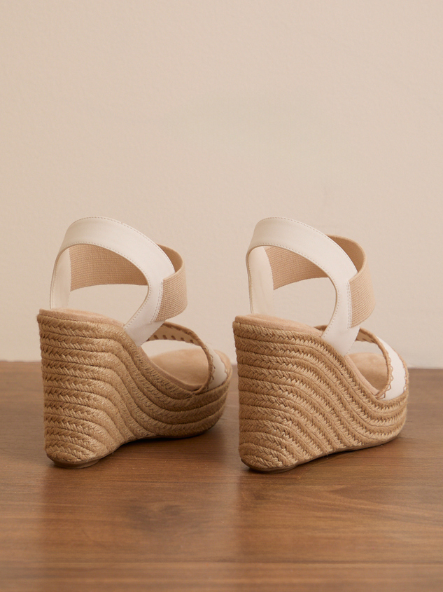 Elizabeth Wedges Detail 3 - ARULA
