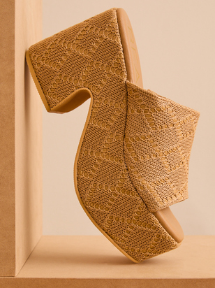 Como Platform Sandal by Matisse - ARULA - 