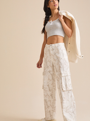 Makayla Camo Cargo Pants - ARULA - 