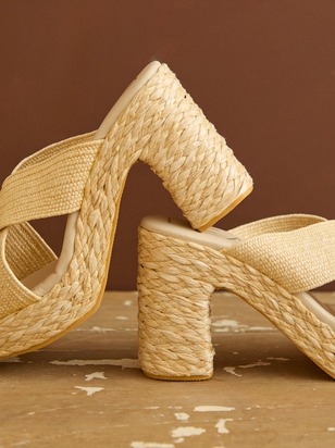 Caravan Wedges - ARULA