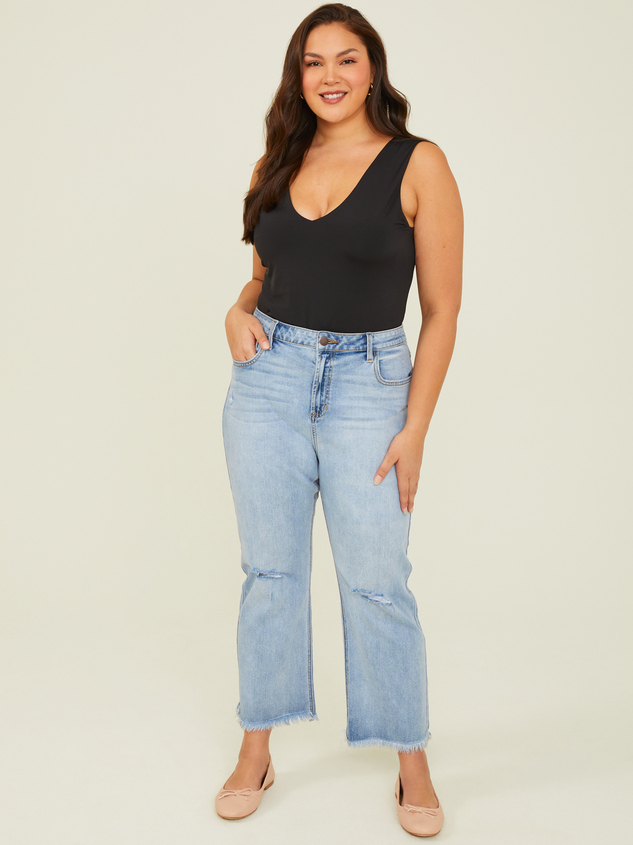 Kenna Slim Straight Jeans Detail 1 - ARULA