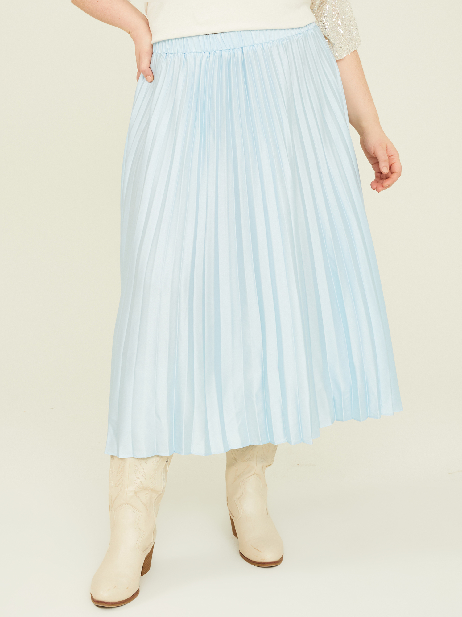 Pleated maxi deals skirt 60