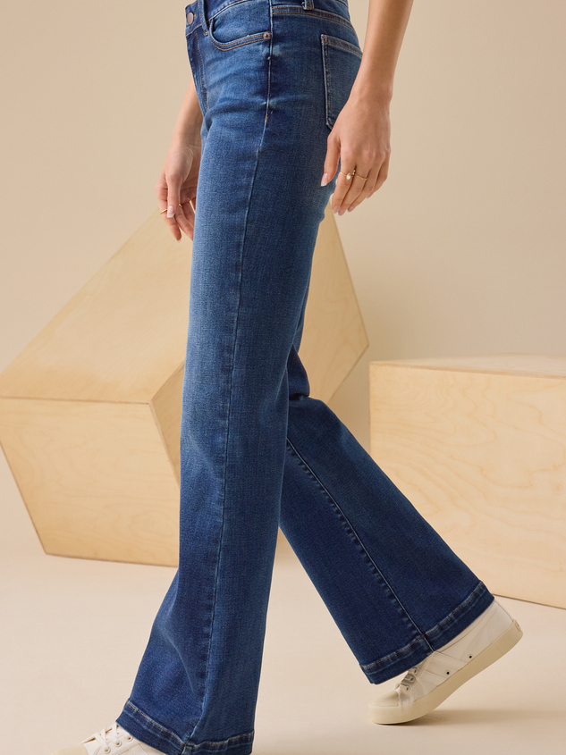 Elena Boot Cut Jeans Detail 4 - ARULA