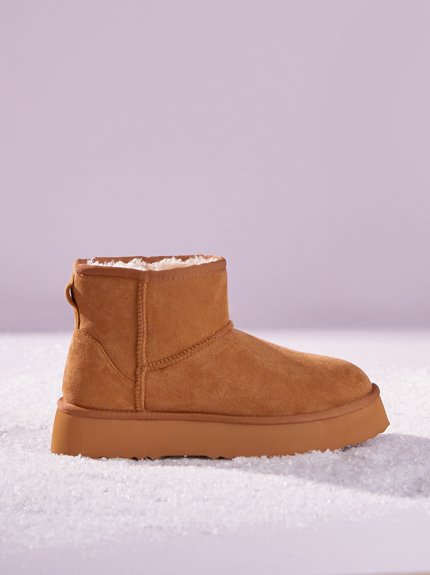 Uggs wide sales width boots
