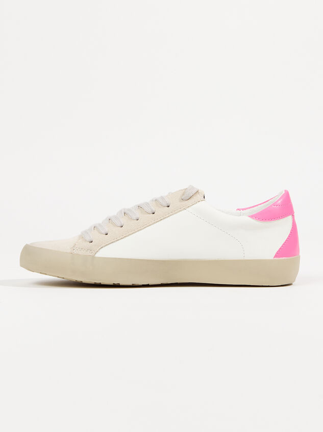 Mia Sneakers Detail 3 - ARULA
