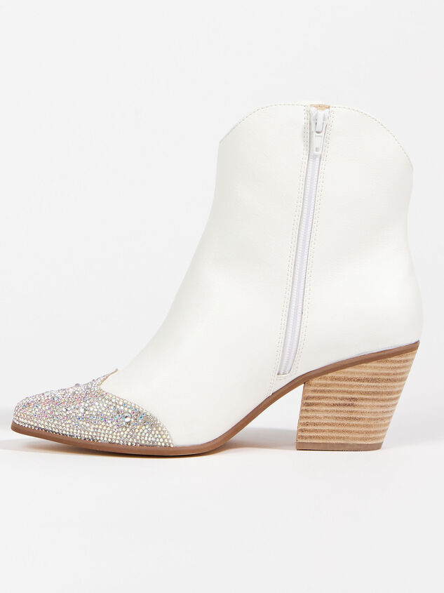 Marlene Wide Width Boots Detail 3 - ARULA