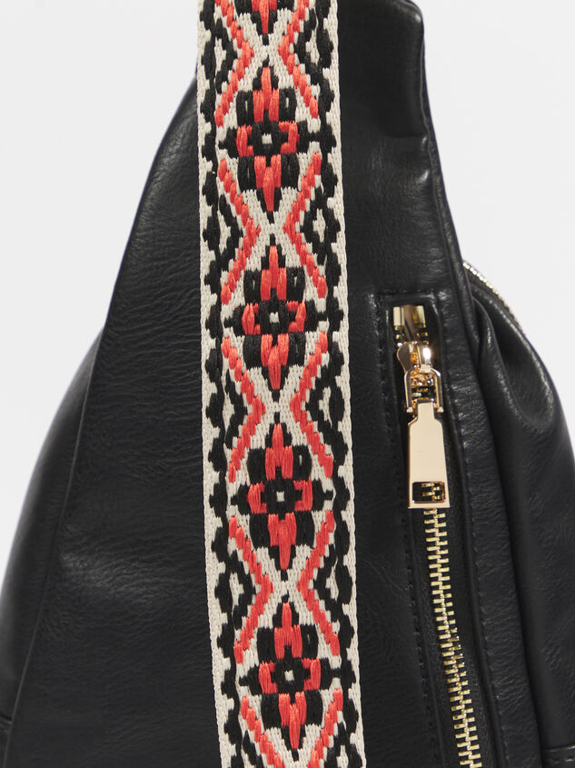 Vana Sling Bag Detail 4 - ARULA