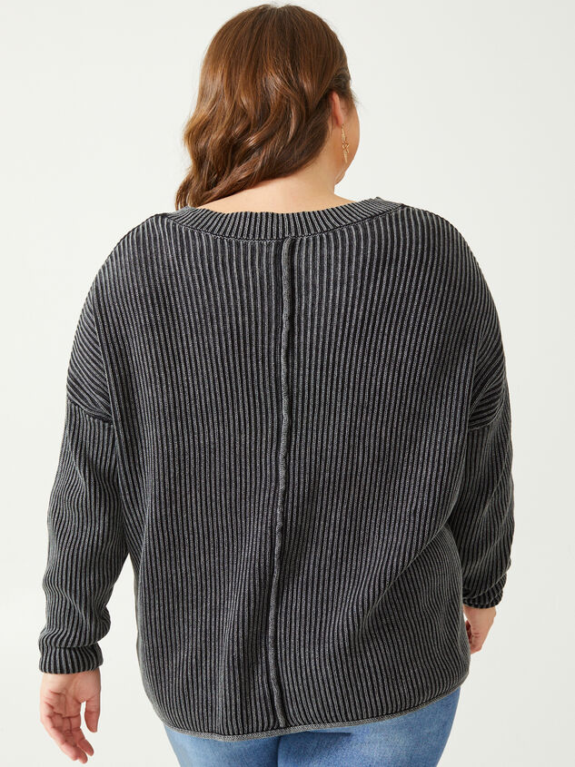 Lennon Sweater Detail 3 - ARULA