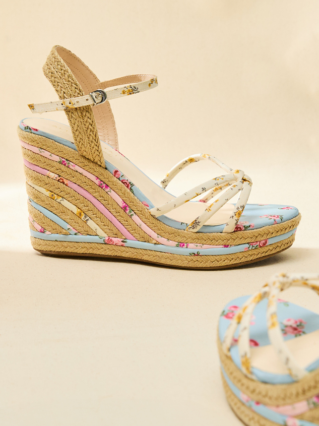 Addeline Wedges Detail 5 - ARULA