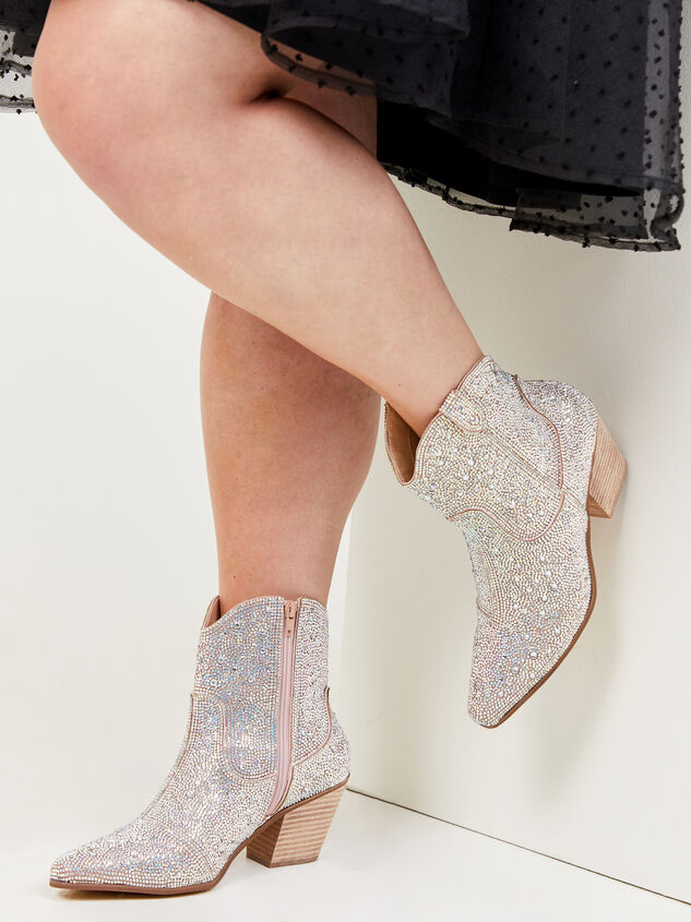 Harlow Boots by Matisse Detail 6 - ARULA