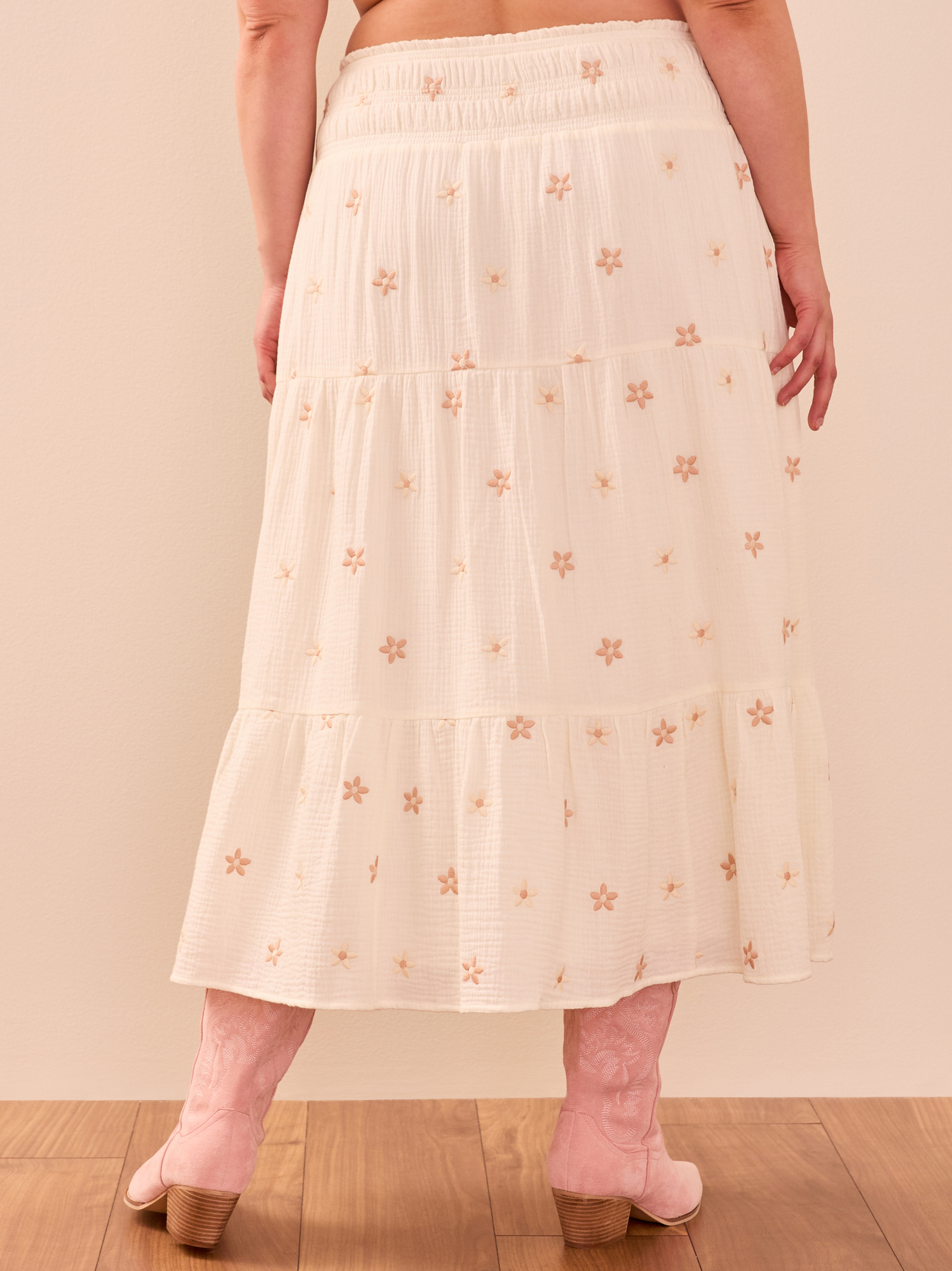 Maisie Floral Midi Skirt in Ivory Arula