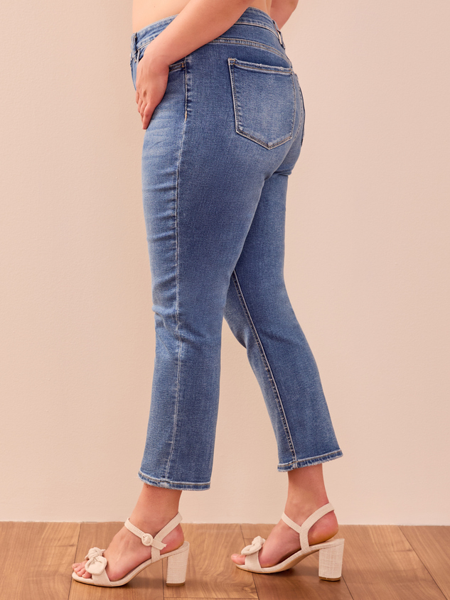 Charlotte Straight Leg Jean Detail 3 - ARULA
