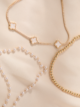 Pearl Clover Beaded Bracelet Set - ARULA