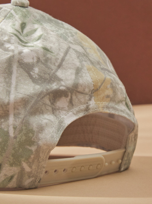 Kacie Camo Trucker Hat - ARULA