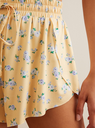 Own Victory Floral Short - ARULA