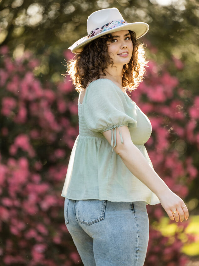 Harper Top Detail 5 - ARULA