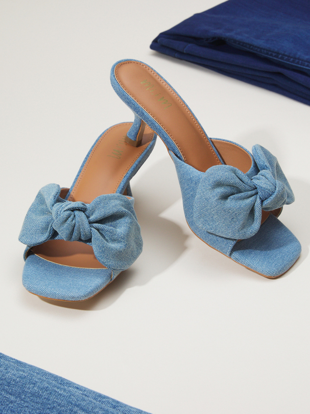 Hannah Bow Kitten Heel Detail 2 - ARULA