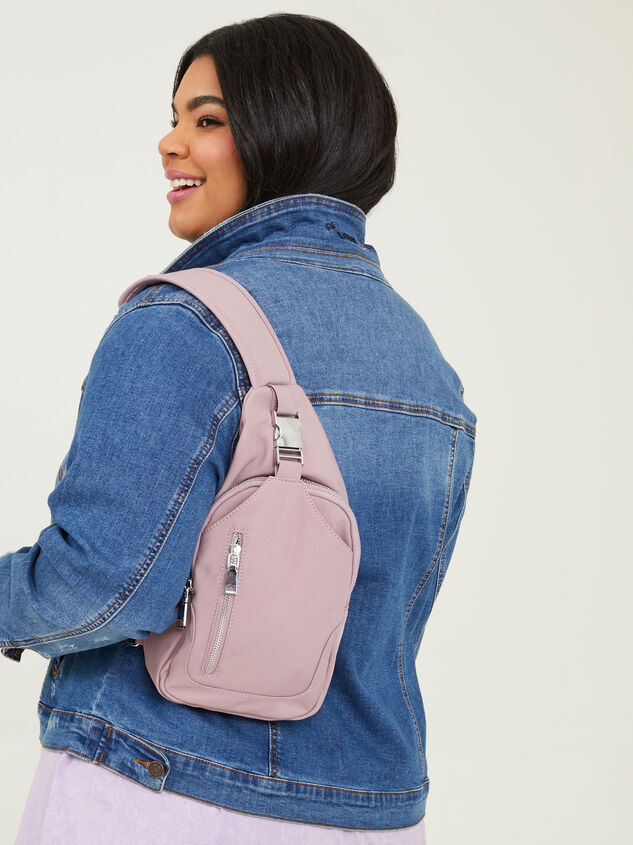 Nylon Traveler Sling Bag Detail 6 - ARULA