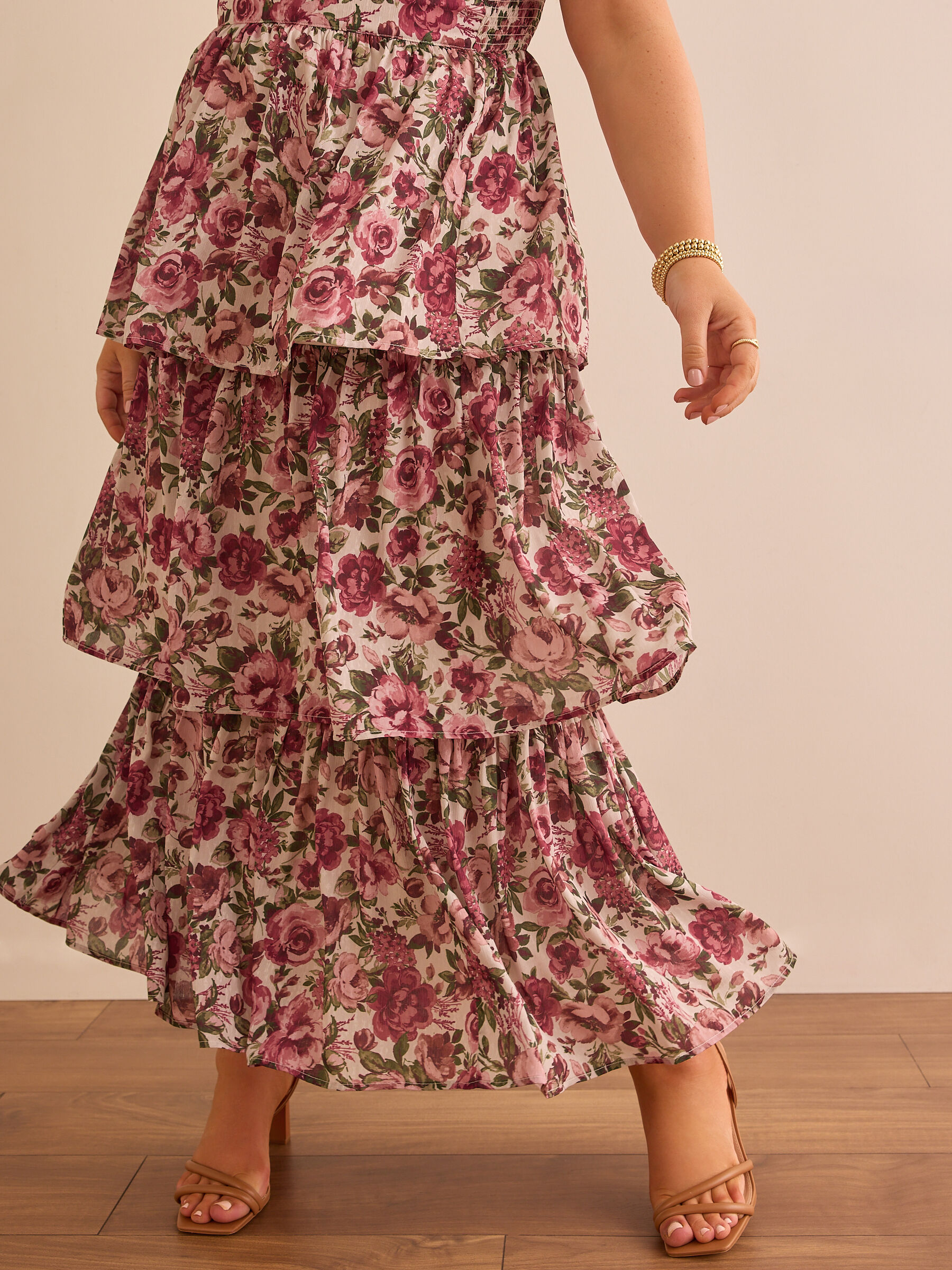 ARULA Rosalie Tiered Floral Maxi Dress | CoolSprings Galleria