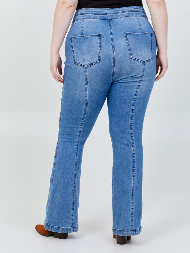 Blue Steel Bootcut Jeans Detail 4 - ARULA