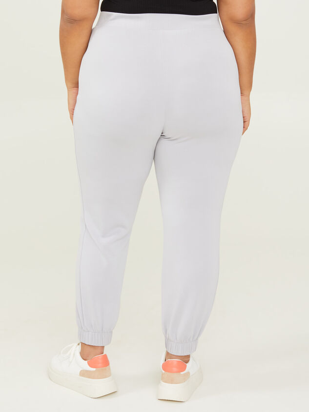 Dreamluxe Joggers Detail 4 - ARULA