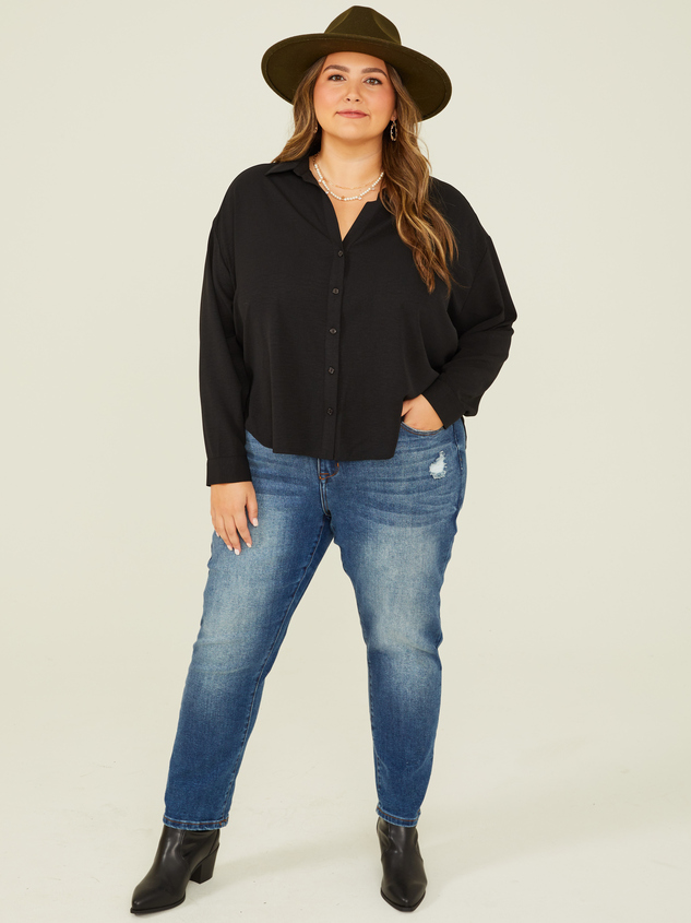 Destructed Girlfriend Jeans Detail 2 - ARULA