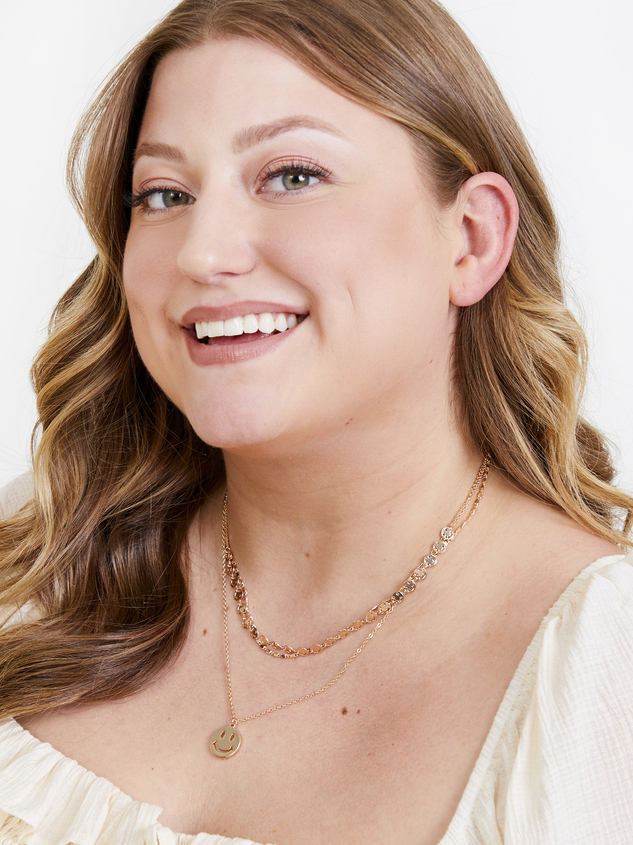 Oh-so Smiley Necklace Detail 3 - ARULA