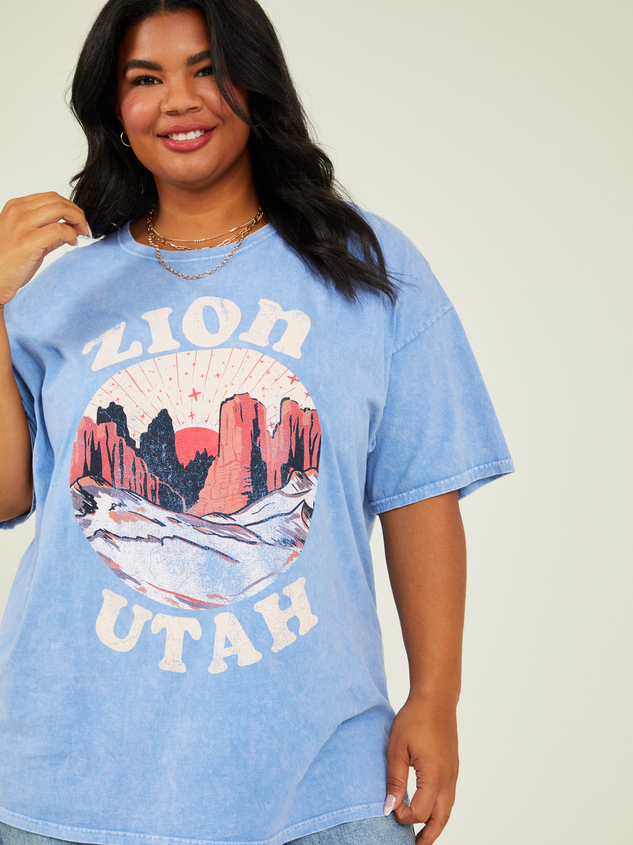 Distressed Zion Oversized Tee Detail 3 - ARULA