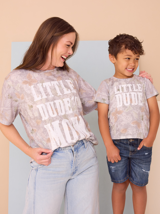 Little Dude's Mom Camo Graphic Tee Detail 7 - ARULA