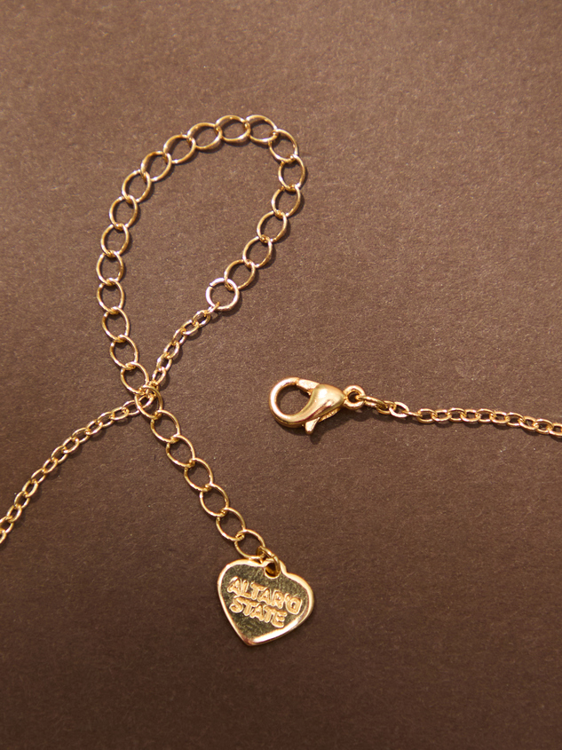 Dainty Pearl Bow Charm Necklace Detail 3 - ARULA