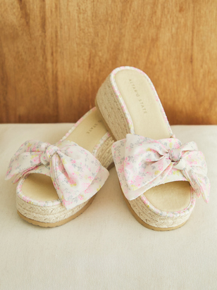 The Praciee Platform Sandal - ARULA - 