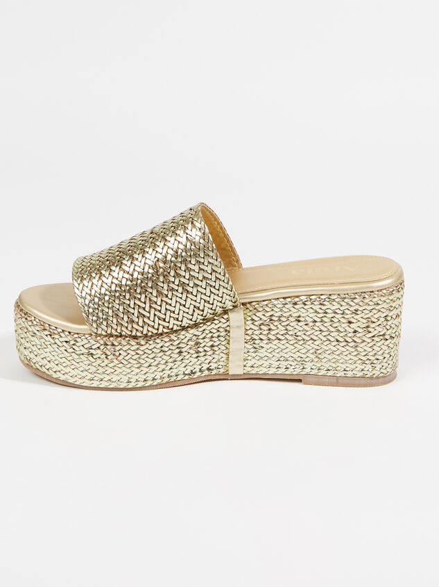 Peony Wide Width Wedges Detail 3 - ARULA