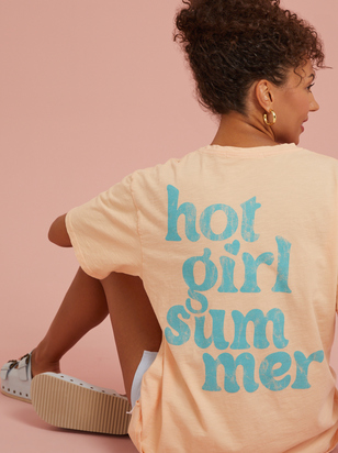 Hot Girl Summer Graphic Tee - ARULA