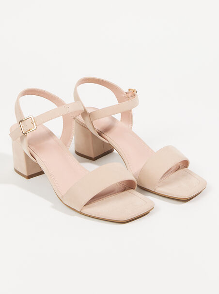 Layne Wide Width Block Heels - ARULA